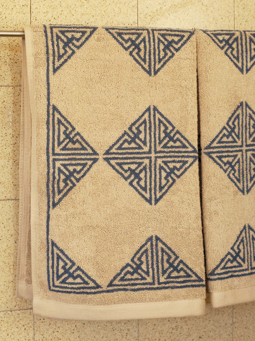 Agnes Hand Towel