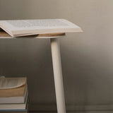 Adam Stool Warm White, Frama