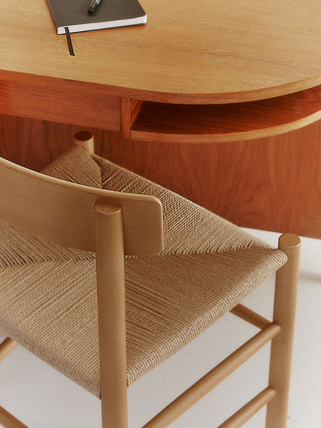 J39 Chair Vintage Lacquered, Fredericia