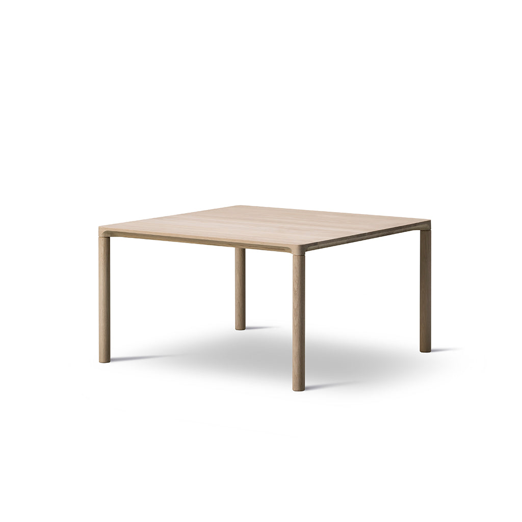 PILOTIS  COFFEE TABLES - EN