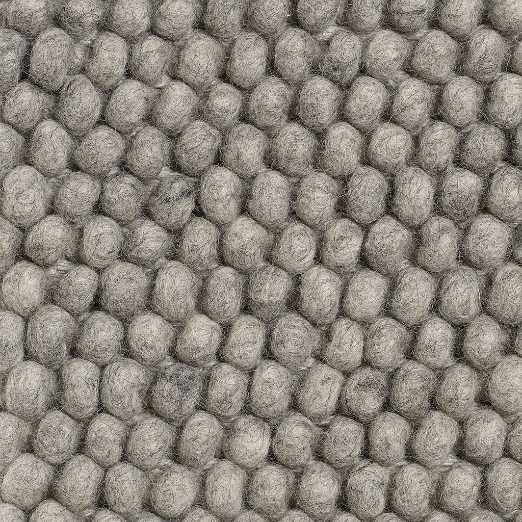 Peas Carpet Medium Grey, Hay