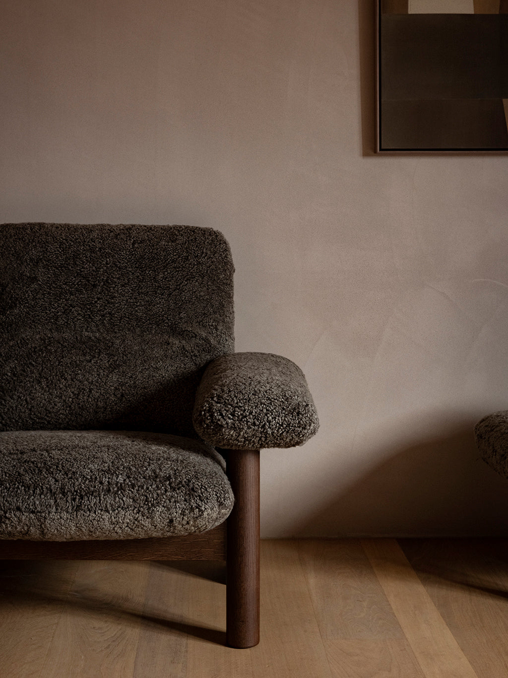 Brasilia Lounge Chair Dark Stained Oak Sheepskin Root, Menu