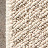 Gravel Rug Ivory, Menu