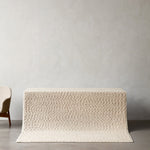 Gravel Rug Ivory, Menu