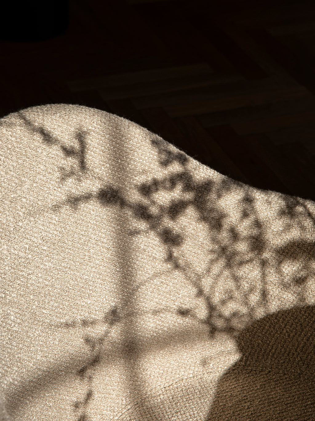 Harbour Lounge Chair Walnut Bouclé 02, Menu