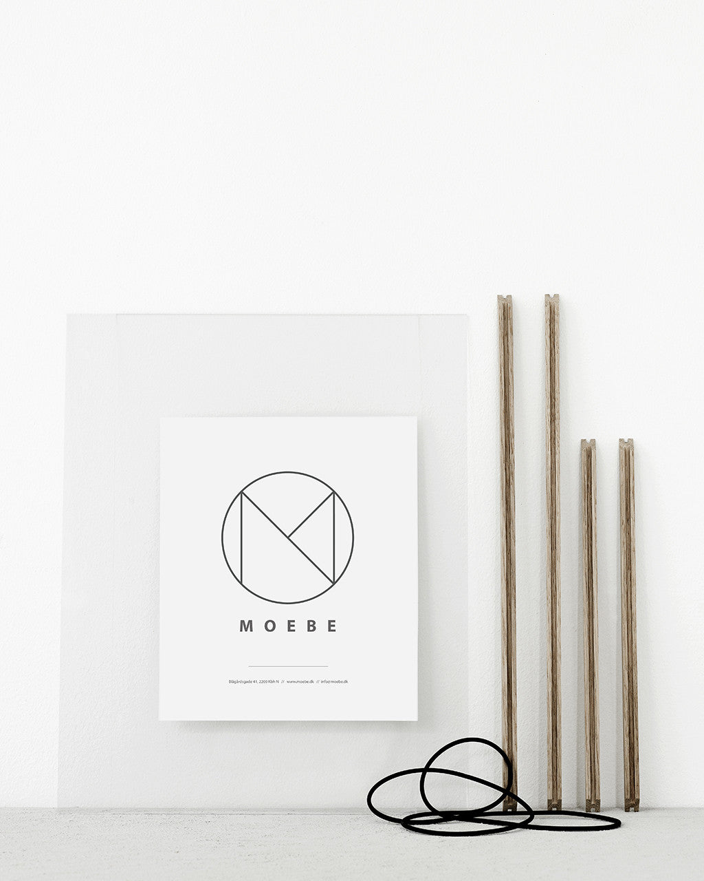 Oak Frame A4, Moebe