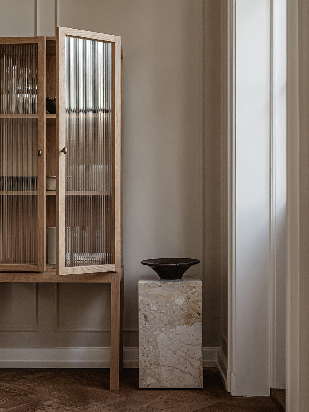 Curiosity Cabinet Tall, Audo