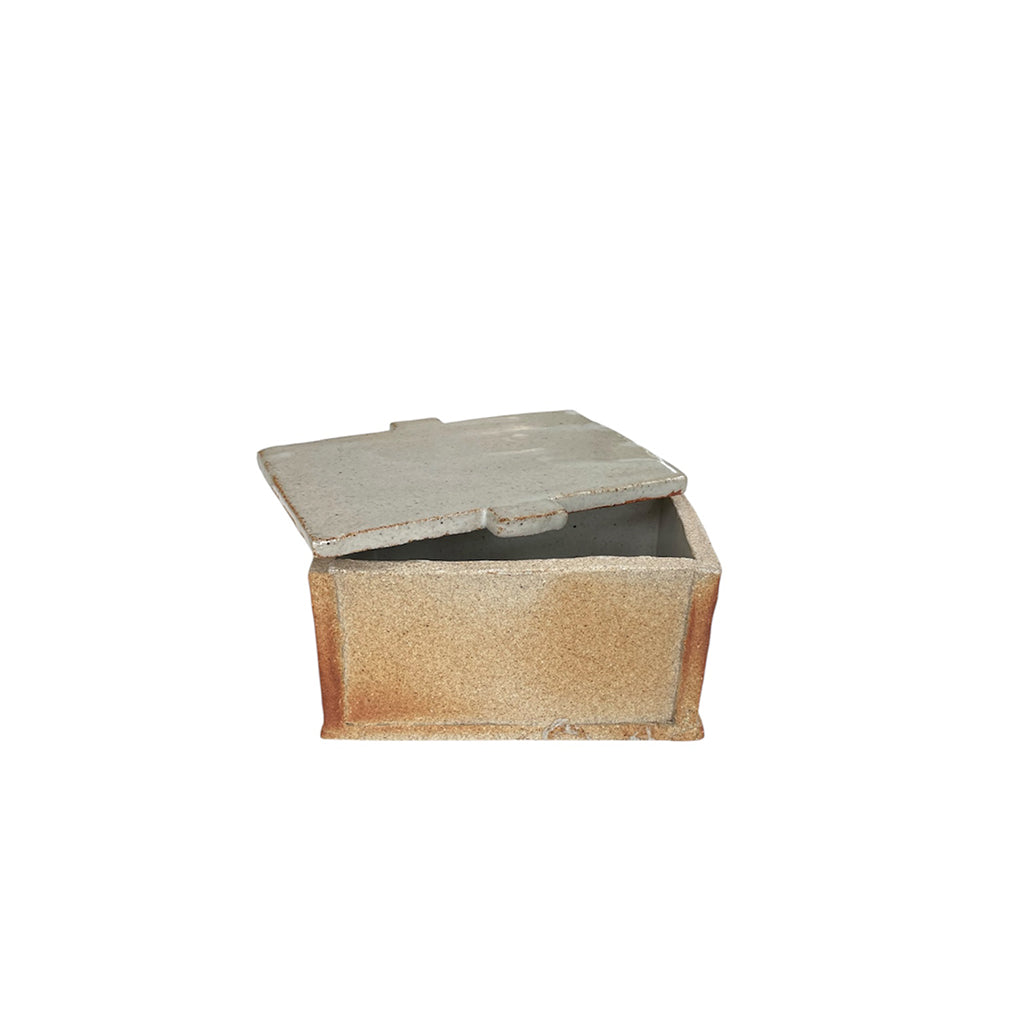 Manteca Butter Dish, Estudio Vernis