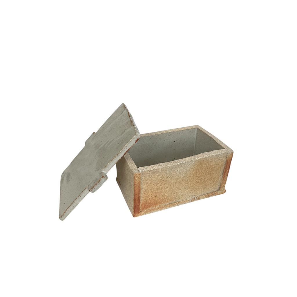 Manteca Butter Dish, Estudio Vernis