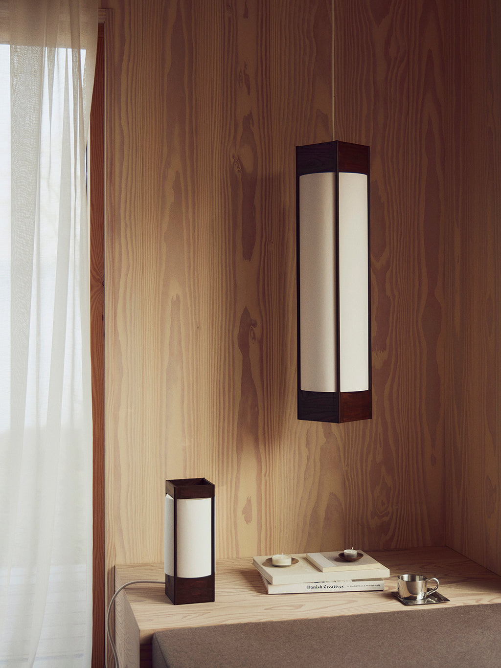 Andon Pendal Long Dark Brown Ash, Form & Refine