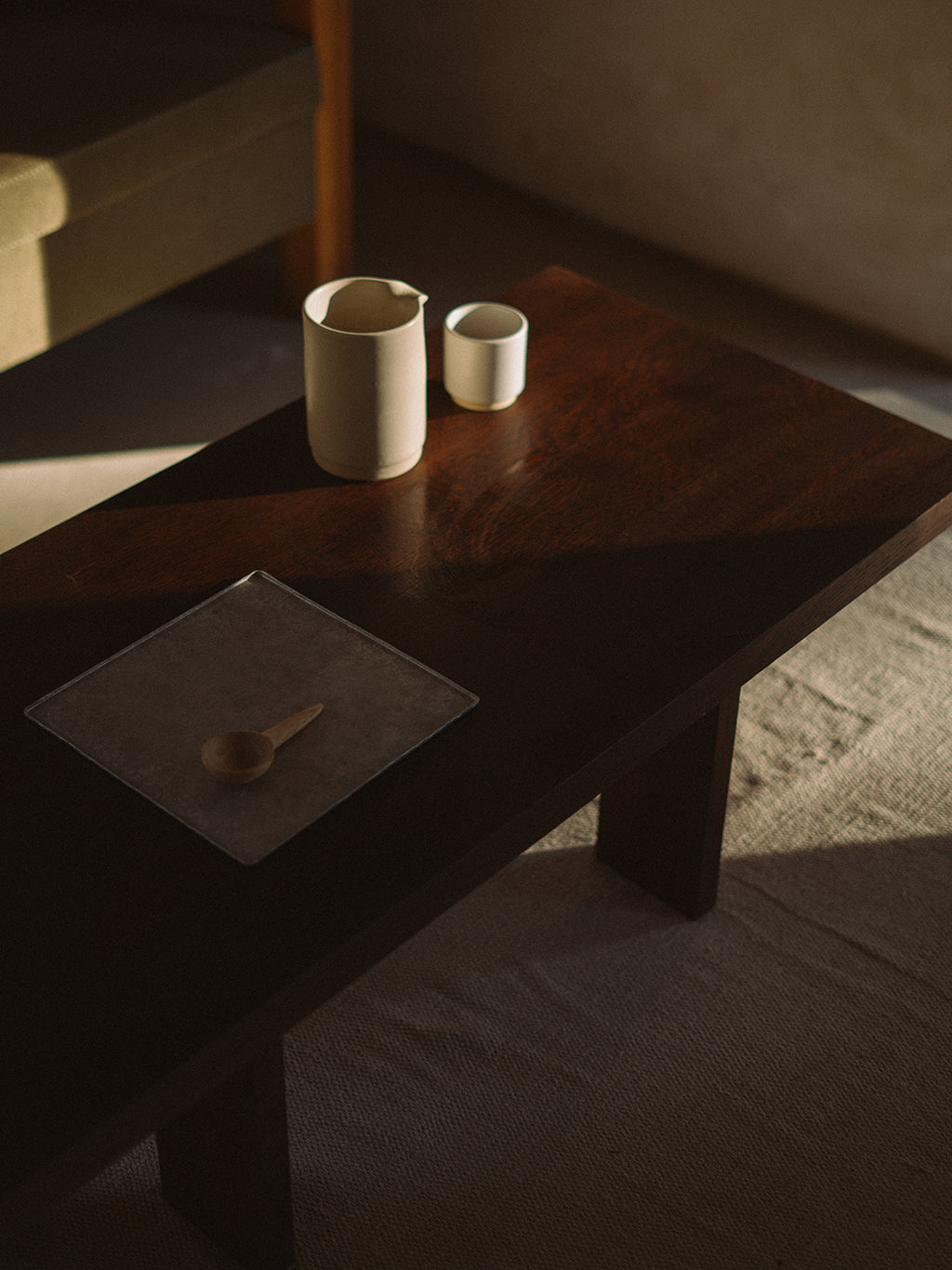 Farmhouse Coffee Table Dark Oak, Frama