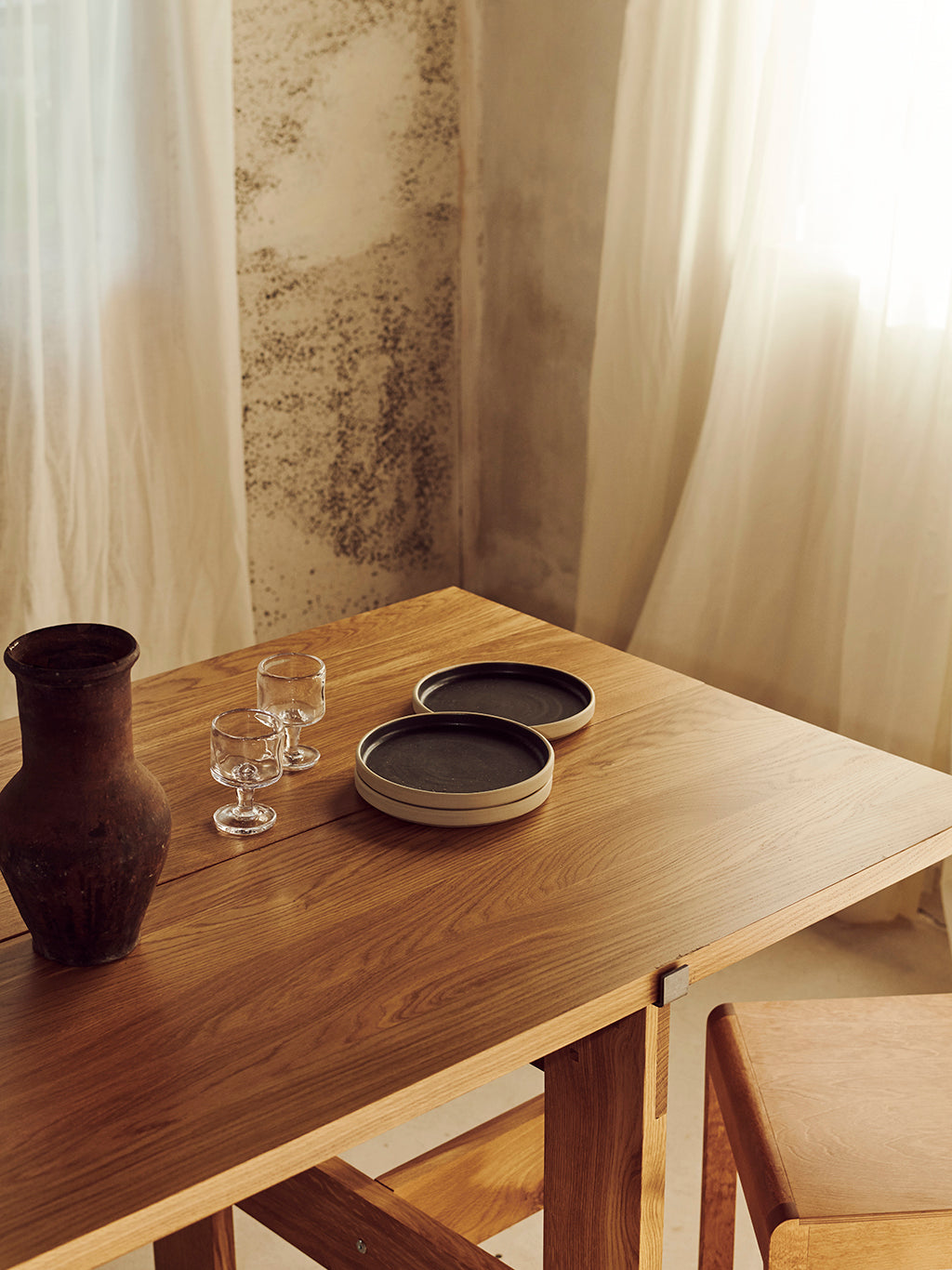 Farmhouse Trestle Table Oak, Frama