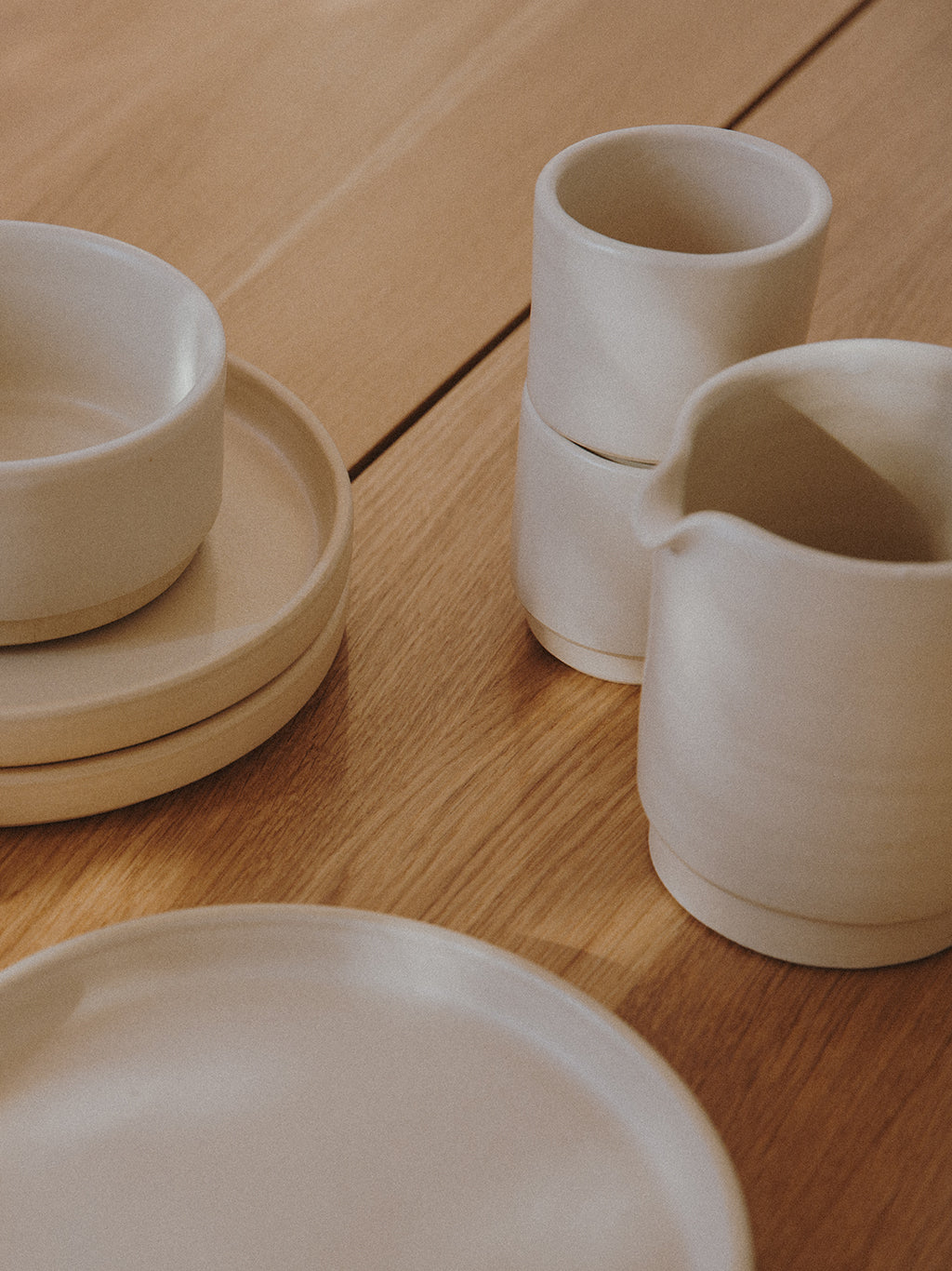 Otto Stoneware, Frama