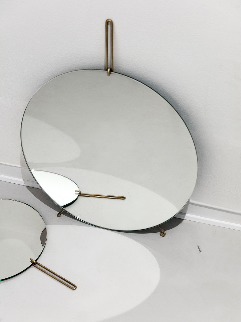 Wall Mirror Brass, Moebe