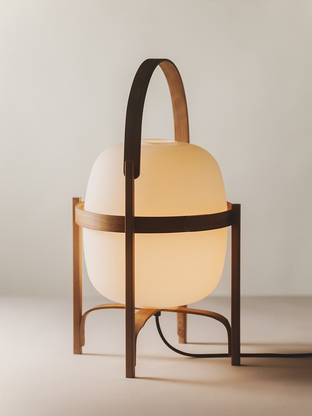 Cesta Lamp, Santa & Cole