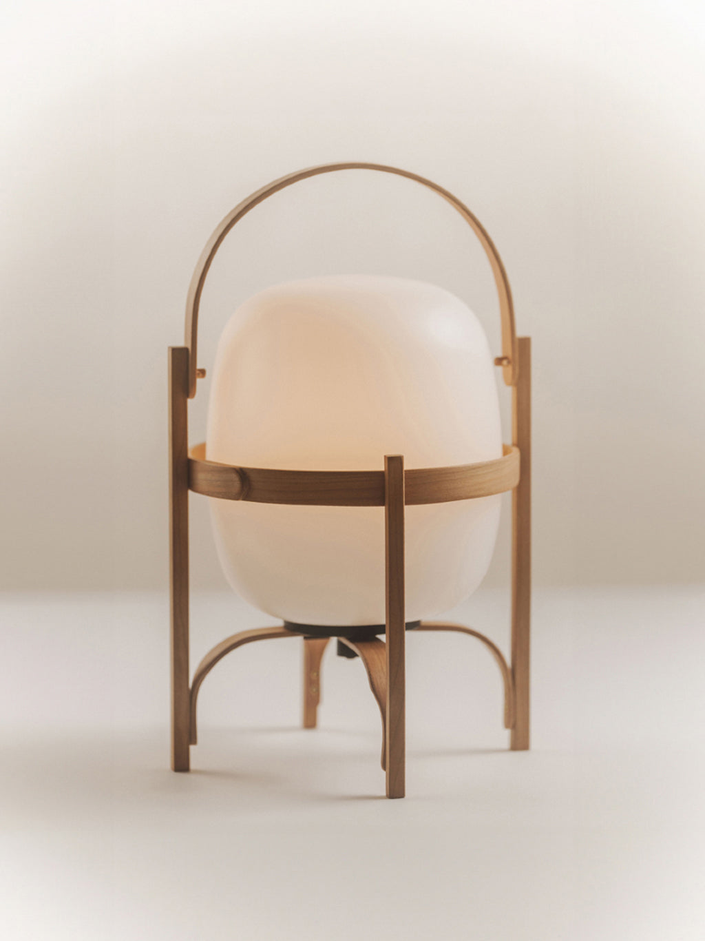 Cestita Batería Lamp, Santa & Cole