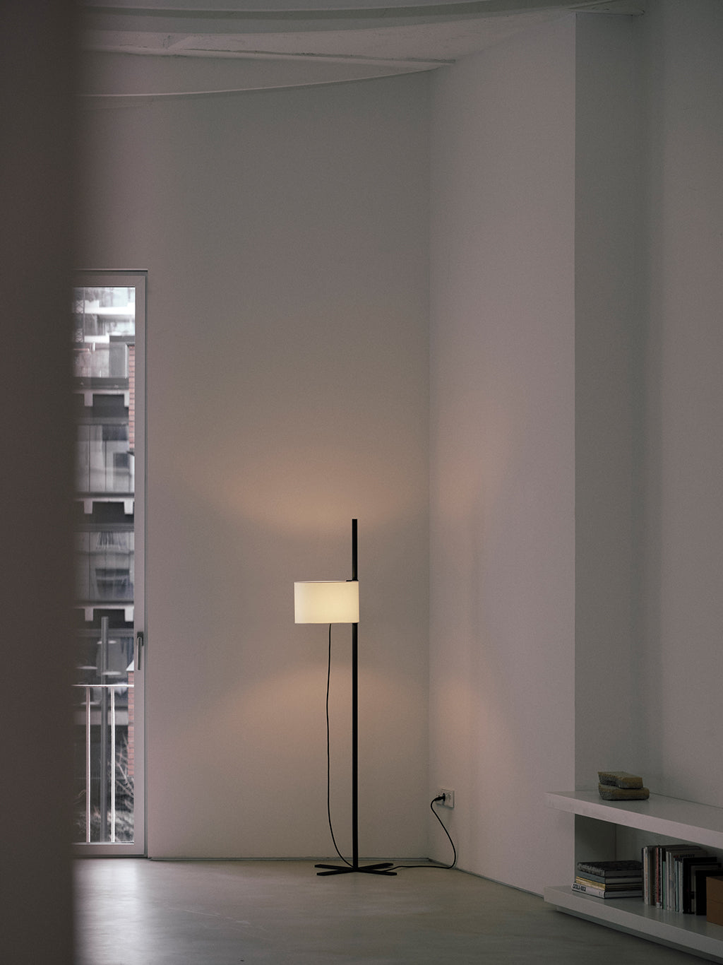 TMA Floor Lamp Black Matte, Santa & Cole