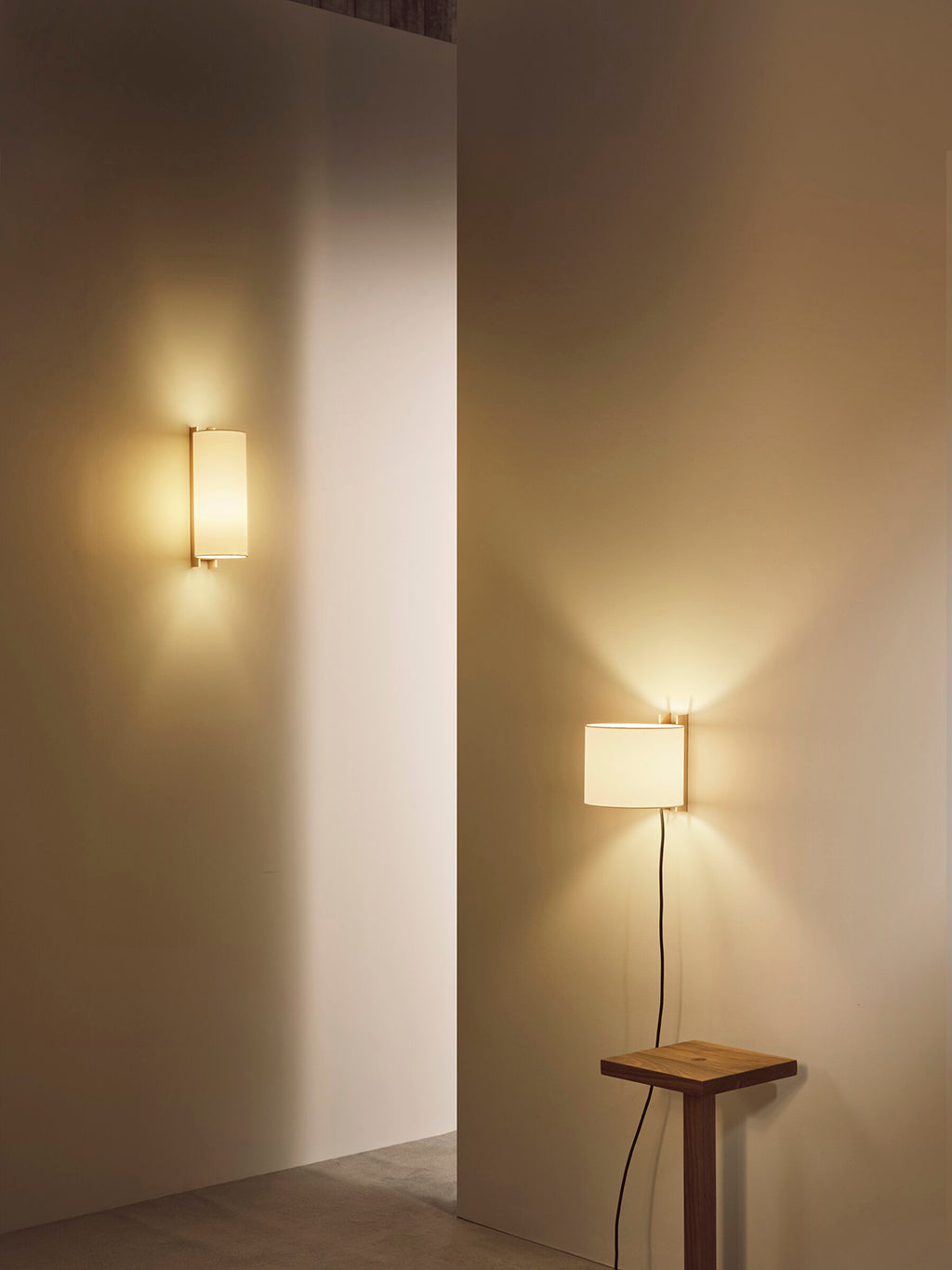 TMM Largo Wall Lamp White, Santa & Cole