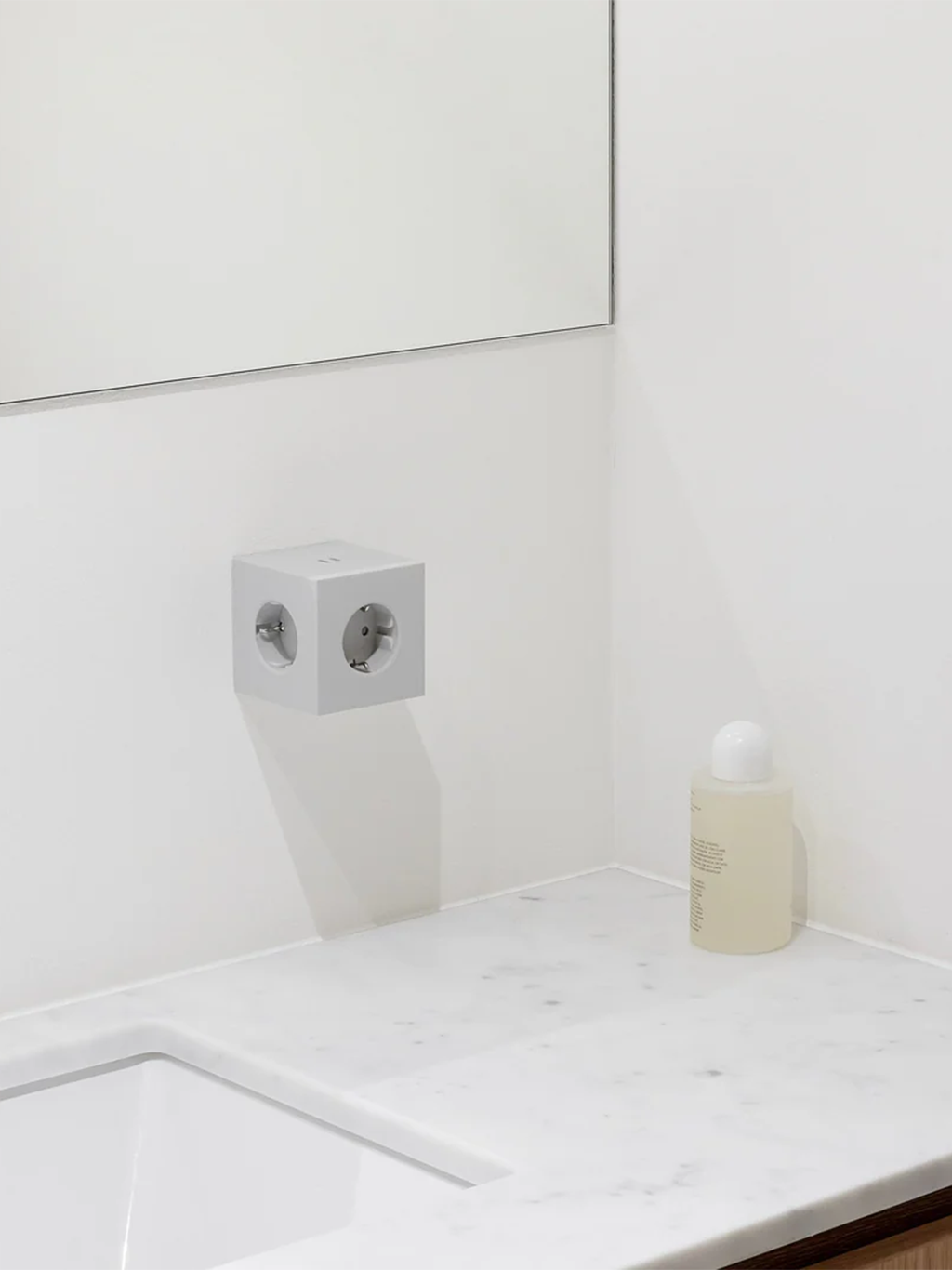 Square 2 Gotland Grey, Avolt