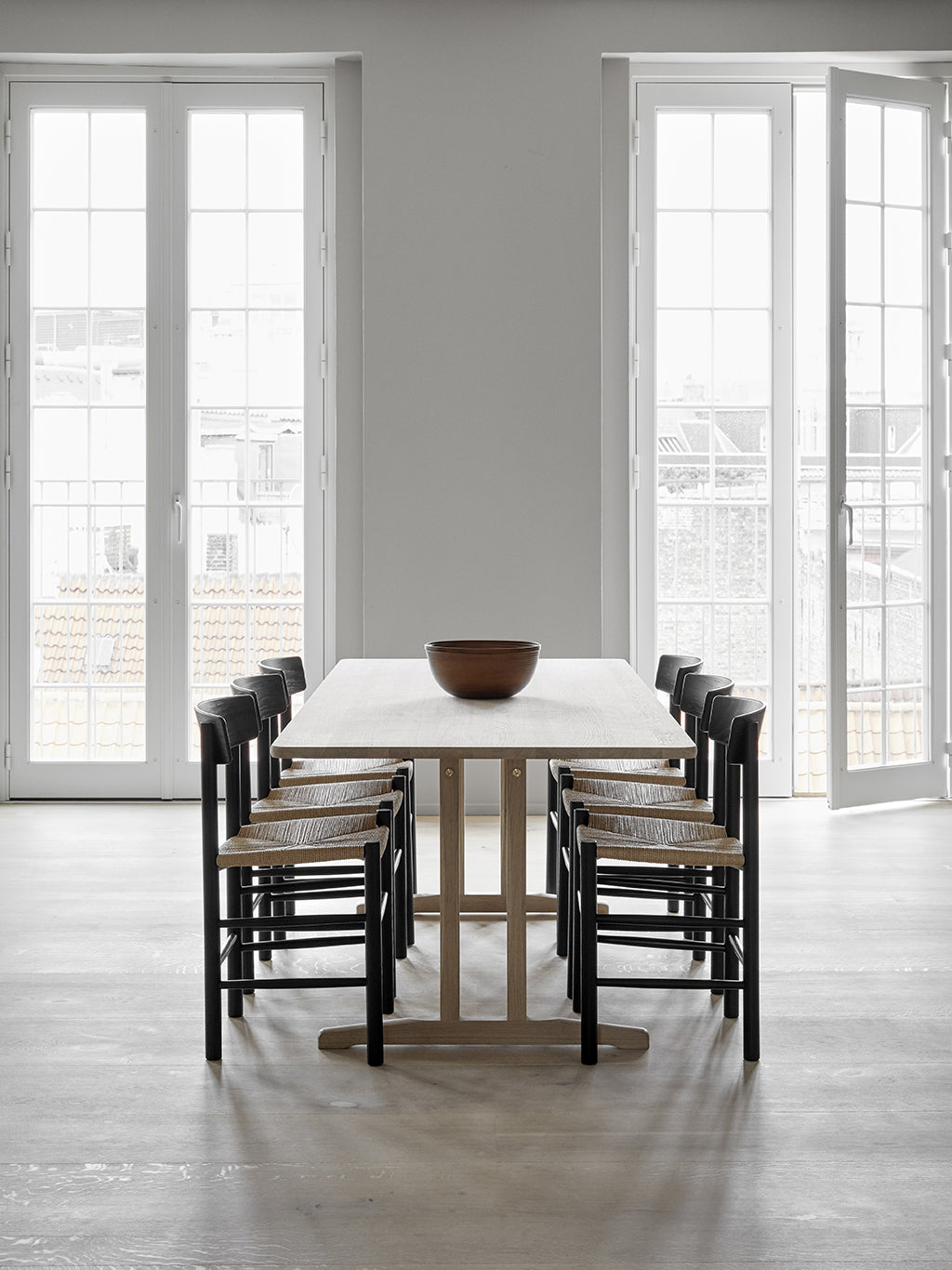 J39 Chair Beech Black Lacquered, Fredericia