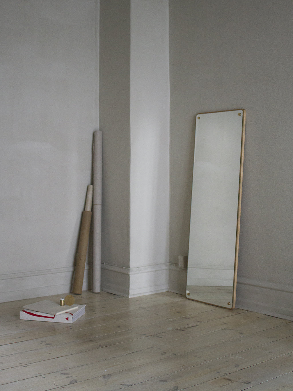 Rectangular Mirror Large, Frama