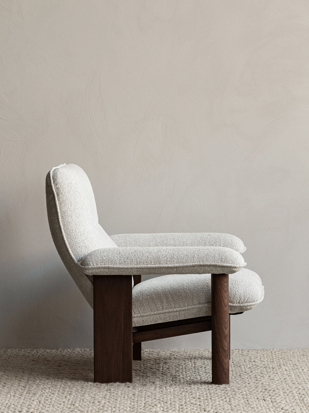 Brasilia Lounge Chair Walnut Moss 011, Menu